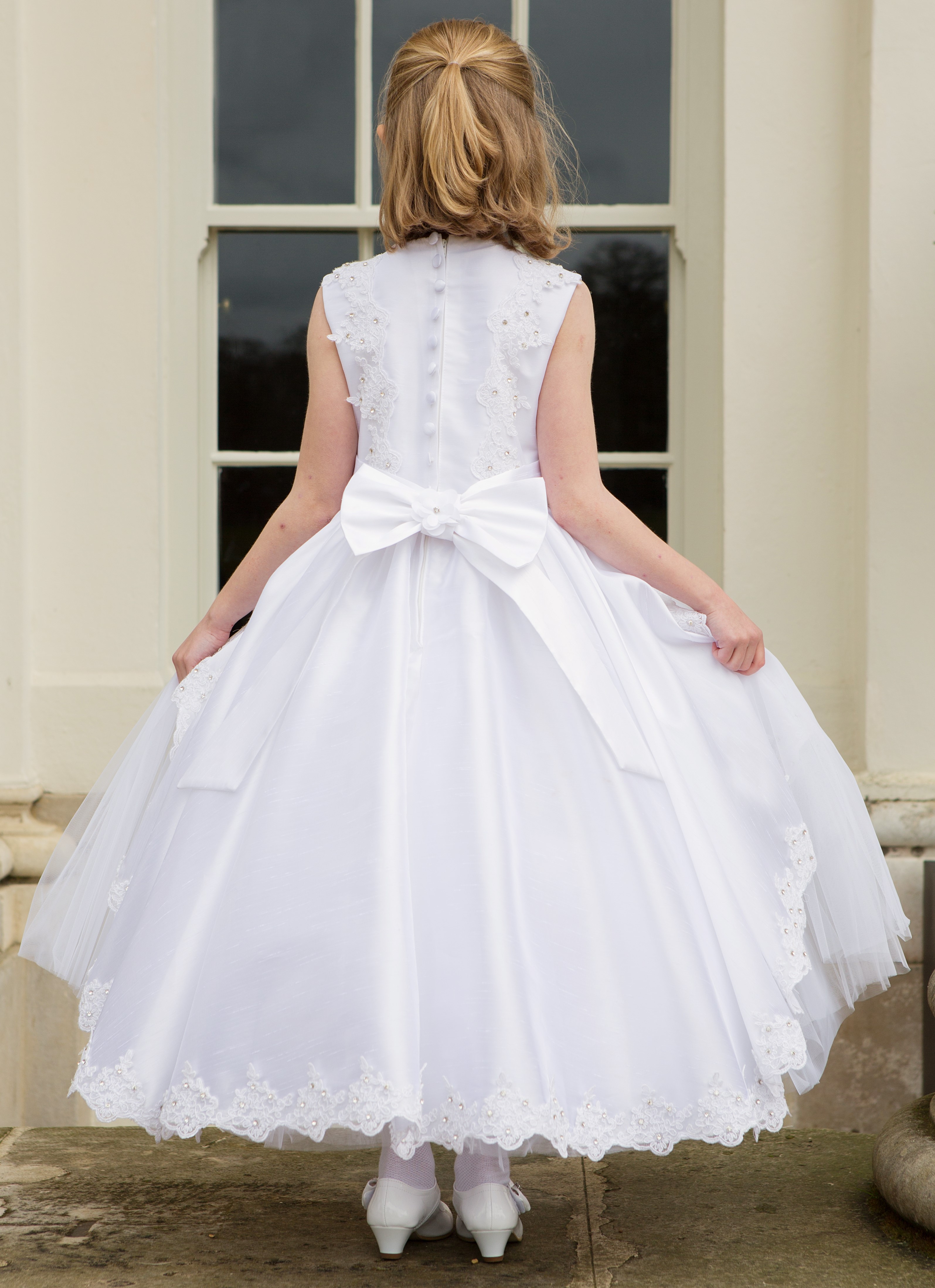 Girls White Communion dress from Cerimonia by Peppermint | Wonderland
