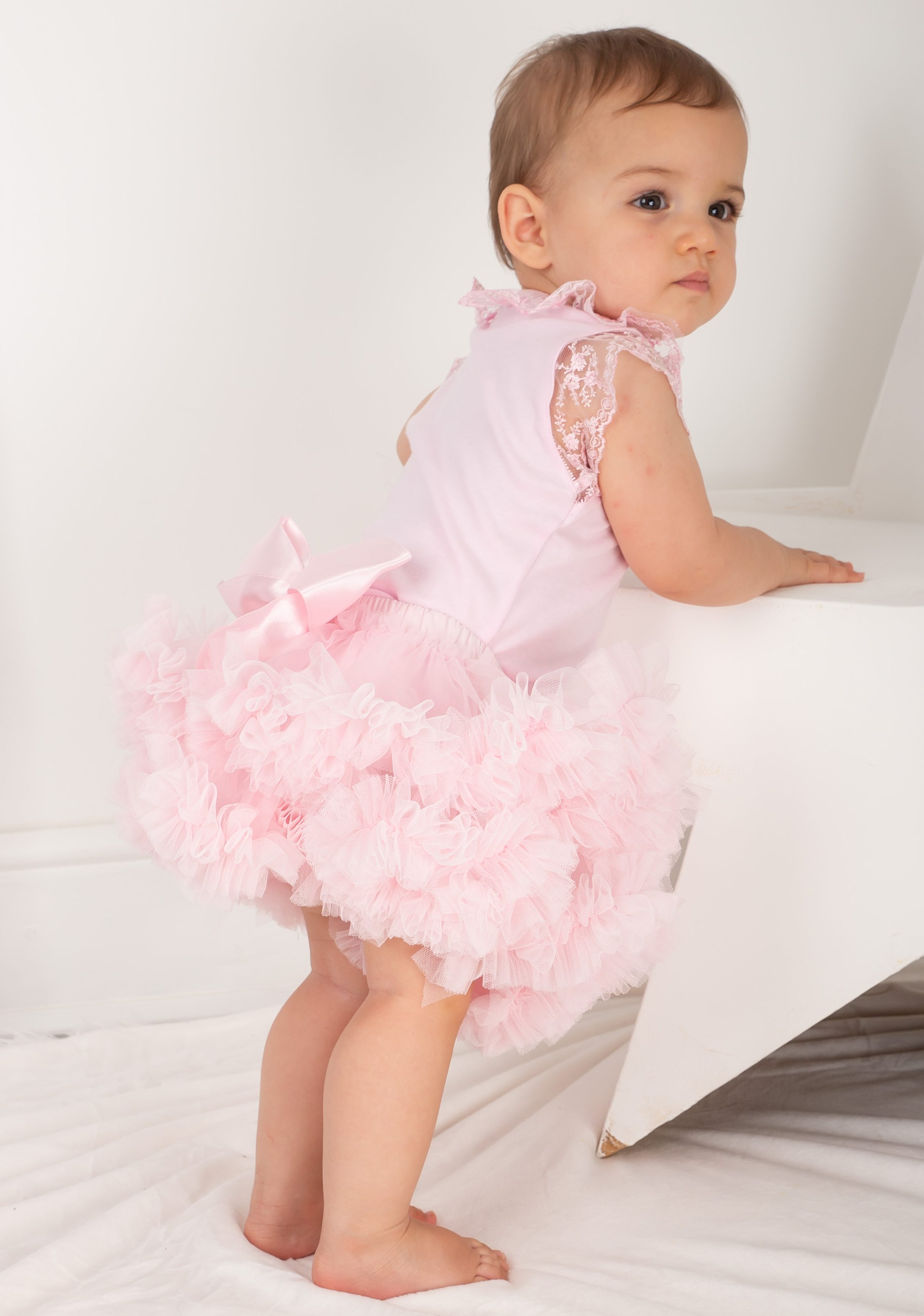 Buena suerte Crudo pila Baby Girls Layered Ruffle Tutu Skirt by Caramelo Kids – Red or Pink |  Wonderland